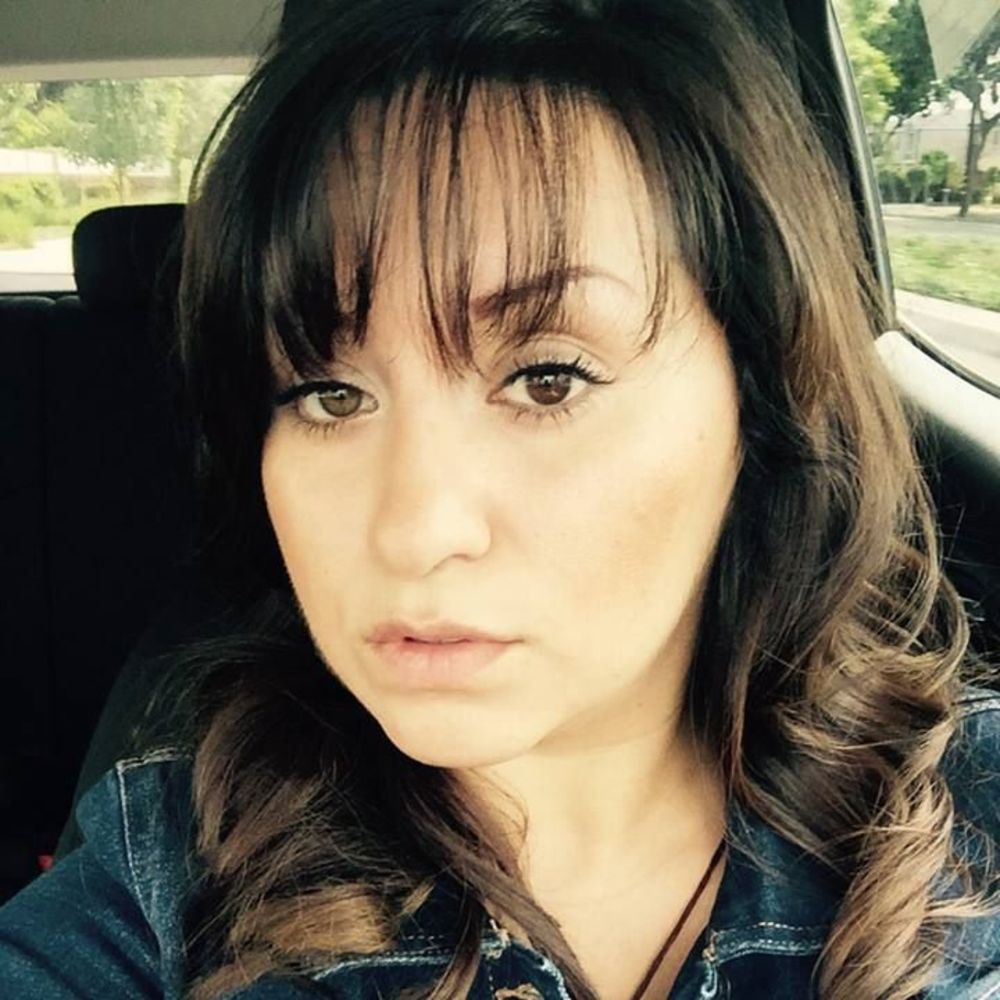 Meet your Posher, Connie